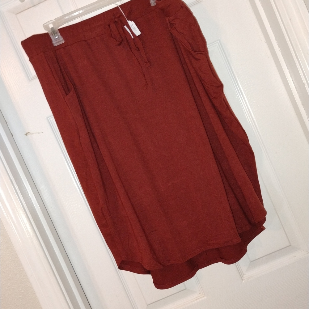 Zenana Outfitters Rust Midi Skirt Waist 20-22" - Picture 2 of 3